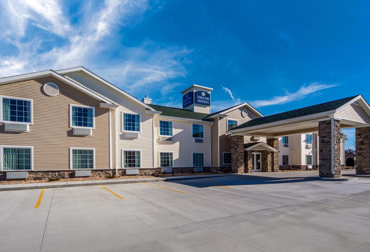 Cobblestone Inn & Suites - Holdrege Bagian luar foto