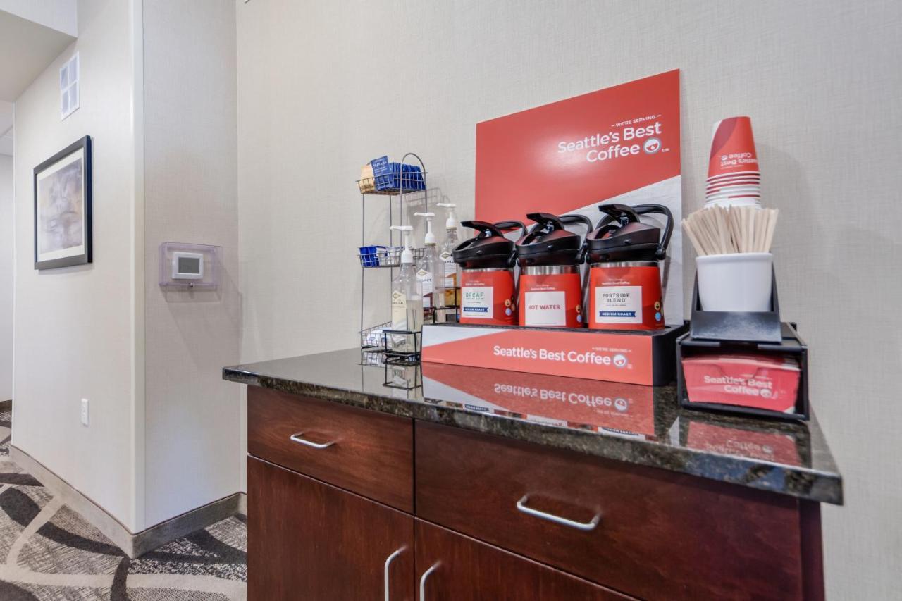 Cobblestone Inn & Suites - Holdrege Bagian luar foto