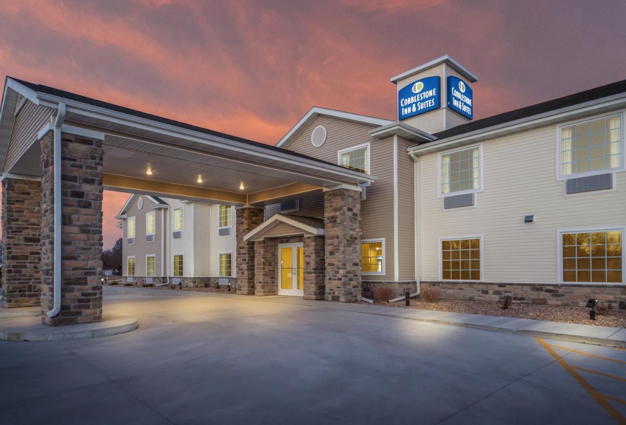 Cobblestone Inn & Suites - Holdrege Bagian luar foto